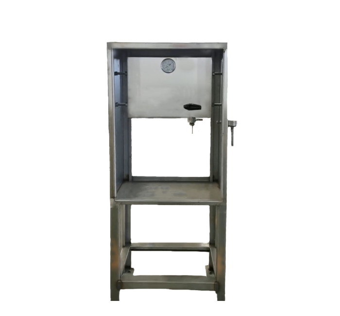 Low pressure liquid sampling systems